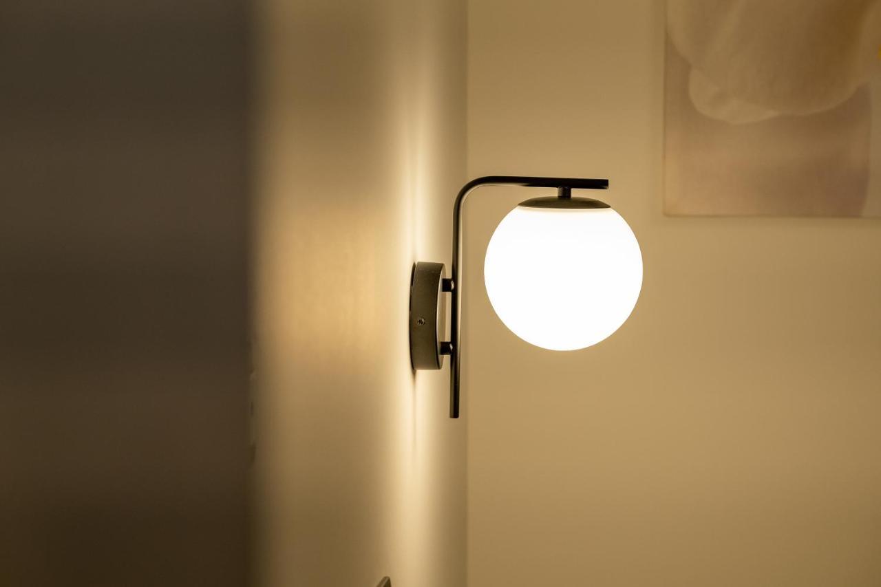 Exarcheia Vibe Penthouse 1 Apartment Athena Bagian luar foto
