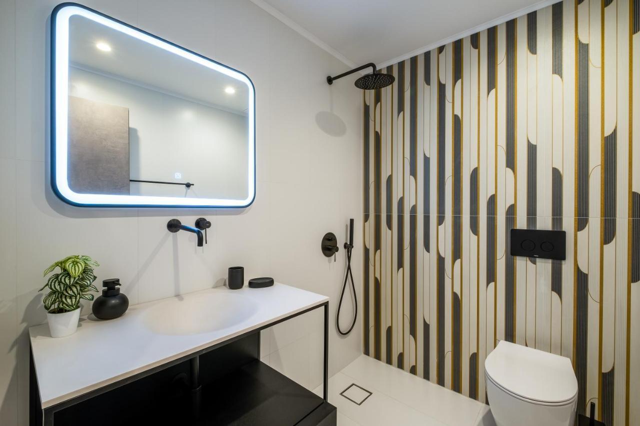 Exarcheia Vibe Penthouse 1 Apartment Athena Bagian luar foto